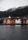 View Of Bryggen Norway Portrait Plakat Plakat / 40x50cm