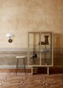Gubi Private vitrineskap glass, lysbeiset eik