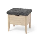Torkelson Klinte benk 45 cm hvitoljet eik med saueskinnimitasjon