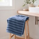 Stripet håndkle - 100% bomull - Badehåndkle 70x140 cm - Mørkeblå/lysblå