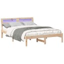  Sengestamme med LED  stripelys Brun 140 x 190 cm Heltre furu