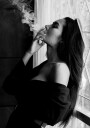Elegance in Smoke and Shadow Plakat Plakat / 21x30cm