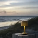 Houe Bærbar solcellelampe Luu Lemon zest