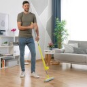 Gulvmopp med selvdrenerende svamp