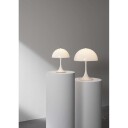 Louis Poulsen Panthella 250 Portable Bordlampe Opal