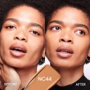 MAC Studio Fix Fluid Foundation SPF 15 30ml NC44 - Mattende dekning for alle hudtyper