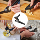 Fiskars Functional Form hvitløkspresse 24 cm Svart