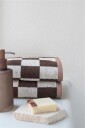Mette Ditmer Retro håndkle 70x133 cm Chocolate