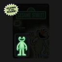 Sesame Street  ReAction Figures Exclusive  Elmo Glow