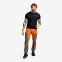 RevolutionRace Mission Slim Fit T shirt Herre Black Størrelse:M   Herre > Overdeler > T skjorter