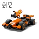 LEGO City 60442 F1-fører med McLaren-racerbil