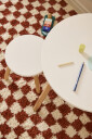 Kids Concept® bord og to krakker hvit