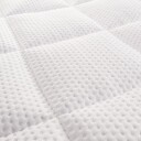 Naturlatex madrass   Høyde 18 cm   5 soner   Luksus skummadrass med kjølende naturlatex topp   Nature By Borg