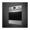 Smeg 68L Innbyggingsovn med SteamClean og Grillfunksjon i Rustfritt Stål