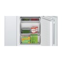 Bosch Serie 4 KIV86VFE1 Integrert Kombiskap med VitaFresh XXL Hvit