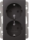 Hager 47781404 Vegguttaksinnsats 2-Veis, 2X X-Klemme, For Veggboks Sølv