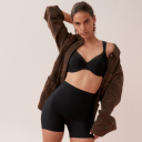 Triumph Formende shorts Bmu Illusion Curve HW Short Svart