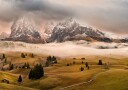 Misty Mountain Valley Plakat / 70x100