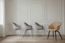 Gubi Bat Stol Conic Brass Semi Matt/New Beige