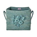 RICE Raffia firkantet kurv med blomsterbroderi Dove Blue