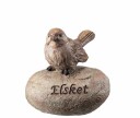 Gravpynt Fugl på stein med teksten "Elsket"