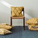 Chhatwal & Jonsson Zebra putevar 50x50 cm Spicy yellow