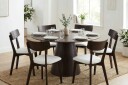 Siena spisegruppe 150 cm rund i røkt eik med 6 Amelia spisestoler med pute   Røkt eik/Beige