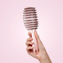 Yuaia Haircare Curvy Brush Shiny Pink