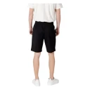 EA7 Shorts - Black - L