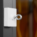 Multimagnet med øyebolt – sterk plastmagnet for oppheng og organisering