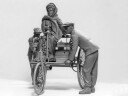 ICM 1/24 Benz Patent-Motorwagen 1886 with Mrs. Benz and Sons