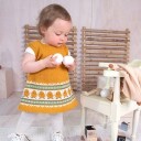 Bluum Strik Strikketunika Kyllinger med strømper - garnpakke i Bluum Soft Merino Ull