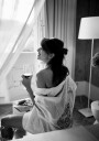 Woman Relaxing with Wine Plakat Plakat / 70x100cm