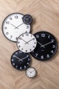 Karlsson New Classic Veggklokke KA5847BK