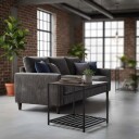 Industrielt firkantet sidebord med nettinghylle