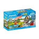 Playmobil StarterPack - Splashing fun in the Garden