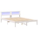  Sengestamme med LED  stripelys med hodegjerde Hvit 160 x 200 cm Furu tre