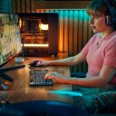 Logitech G915 X TKL Gamingtastatur med RGB Belysning - Trådløs - Nordisk - Svart