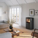 Q-TEE 2 Csvart frittstående biopeis uten sideglass - med glassdør