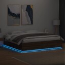  Sengeramme med LED-lys brun eik 200x200 cm konstruert tre 8721012273245