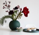 Cooee Design Ball vase 20 cm mørk grønn