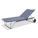 Houe Click Adjustable chaise longue Pigeon blue. Frame: Grey