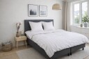 Bambus sengetøy 150x210 cm   100% bambus   Hvite jacquardvevde striper