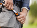 Fiskars Universalkniv med Integrert Sliper – Rustfritt Stål, 21 cm