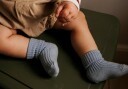 mp denmark cotton rib baby socks – dusty blue   25/28