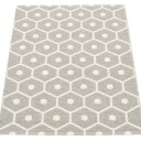 Pappelina Honey matte 70x100 cm warm grey / vanilla