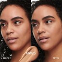 MAC Studio Radiance Serum Foundation 30 ml Farge NW25 - Fuktighetsgivende og Glansfull