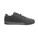 Giro Latch Black/Dark Shadow 45