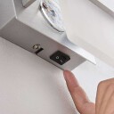Lindby LED-vegglampe Yorick med hvitt plastdeksel