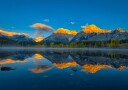 Golden Mountain Reflections Plakat / 40x50
